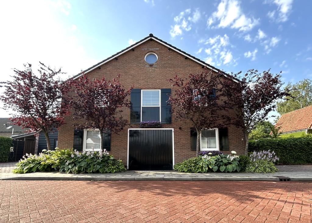 House Image 2
