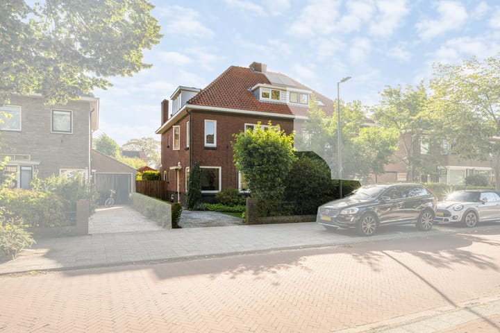 Prins Bernhardlaan 19 main image