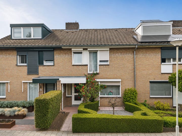 Rennebeek 37 main image