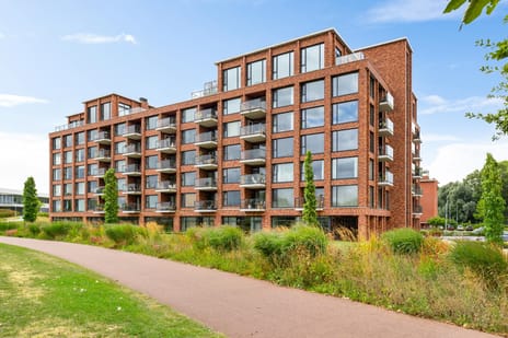 Helperpark 440 secondary image