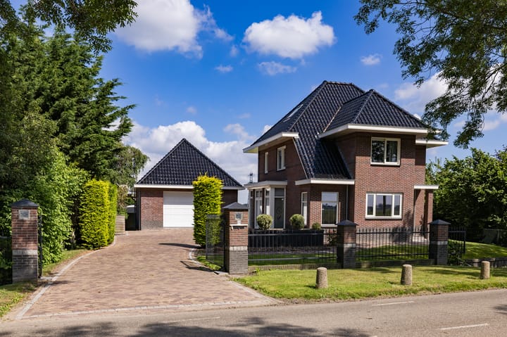 Zwaagdijk 270 main image