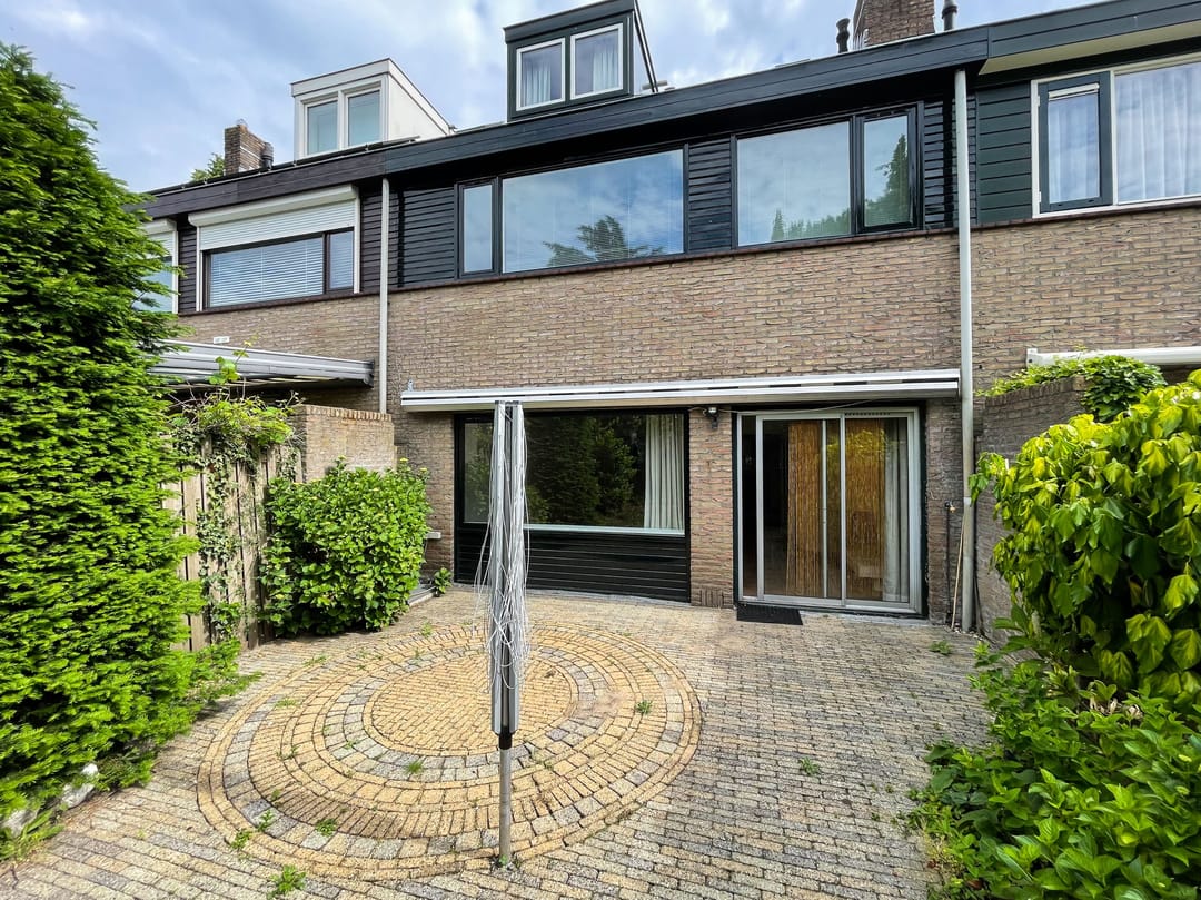 House Image 2