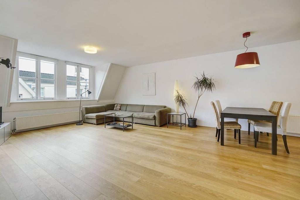 House Image 4