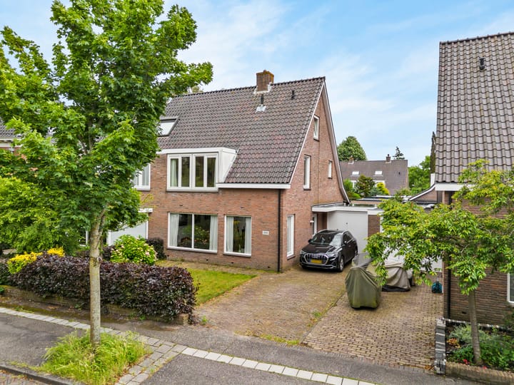 Anna van Burenlaan 58-A main image