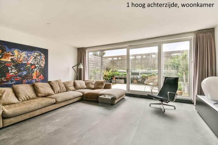 Bezaanjachtplein 102-B main image