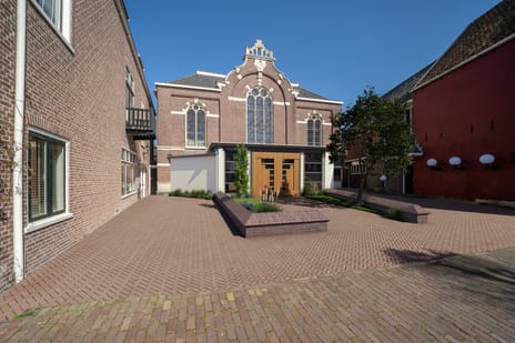 undefined main image