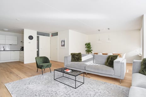 Louise Henriëttestraat 51