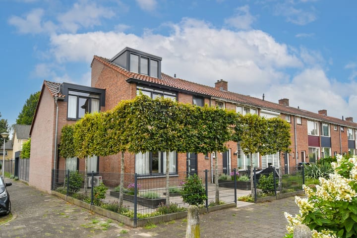 Generaal des Tombepad 1 main image
