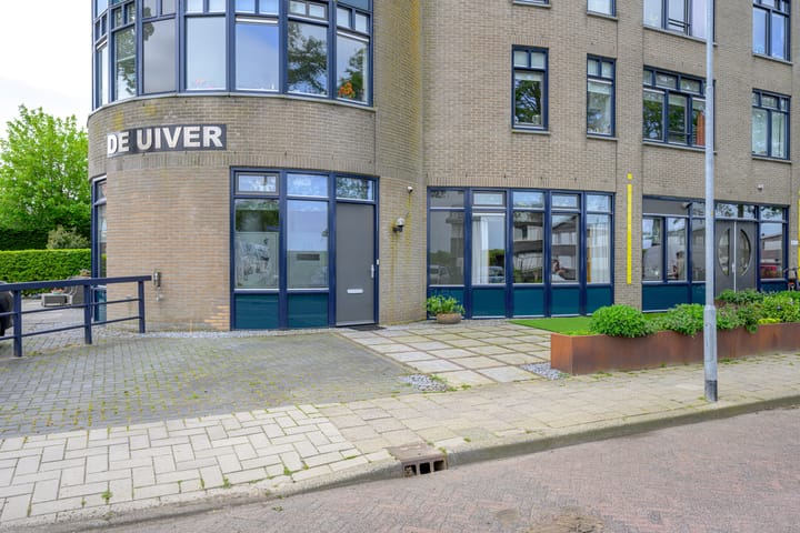 Uiverstraat 2-B main image