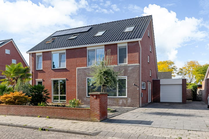 Oosterom 34 main image