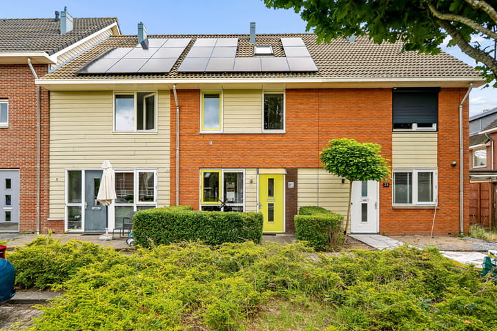 Hoofdfoto woning Peter van Straatenhof 21, Almere