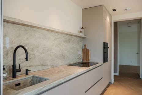 Afbeelding van Mahoniehout 413 - Derde foto