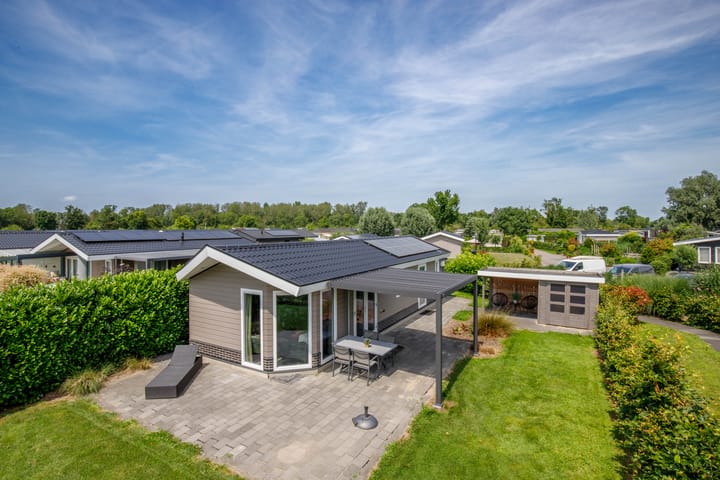 Klein Hitland 280 main image