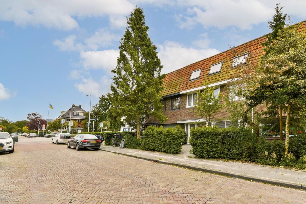 House Image 3