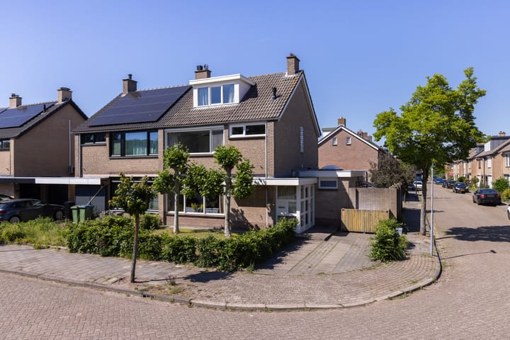 Hoekwoning te koop: Zuidlaan 27, Prinsenbeek Prinsenbeek