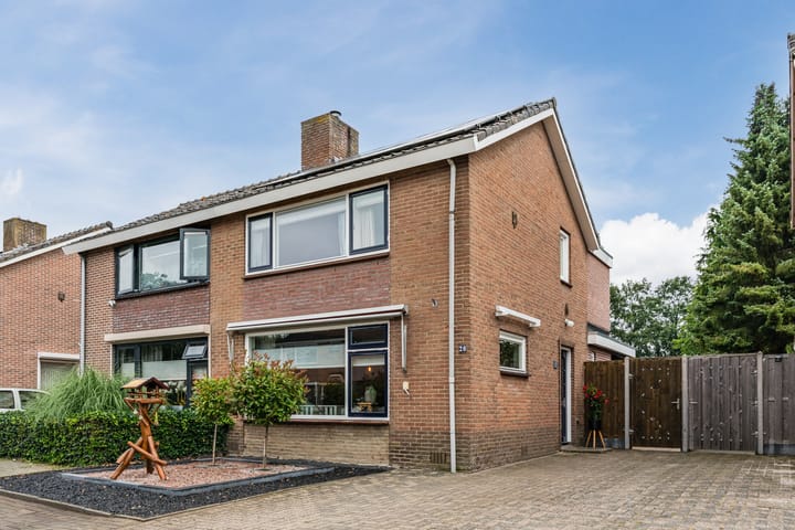 Mezenweg 20 main image