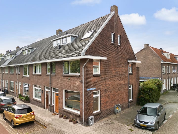 Adriaen Beyerkade 22 main image