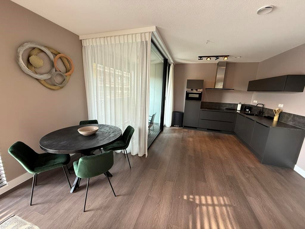 House Image 4