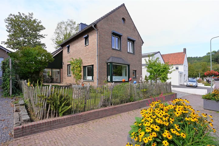 Dorpsstraat 6 main image