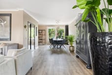 Afbeelding van Buseind 41 - Derde foto