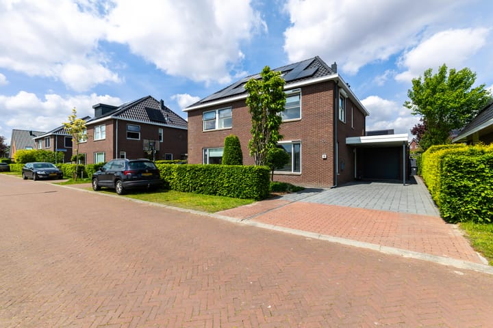 Menkarstraat 12 main image