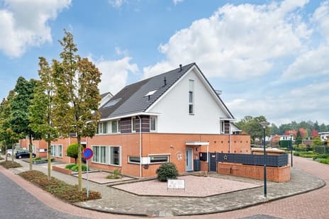vrije-sector-woningen te huur op Planetenlaan 21