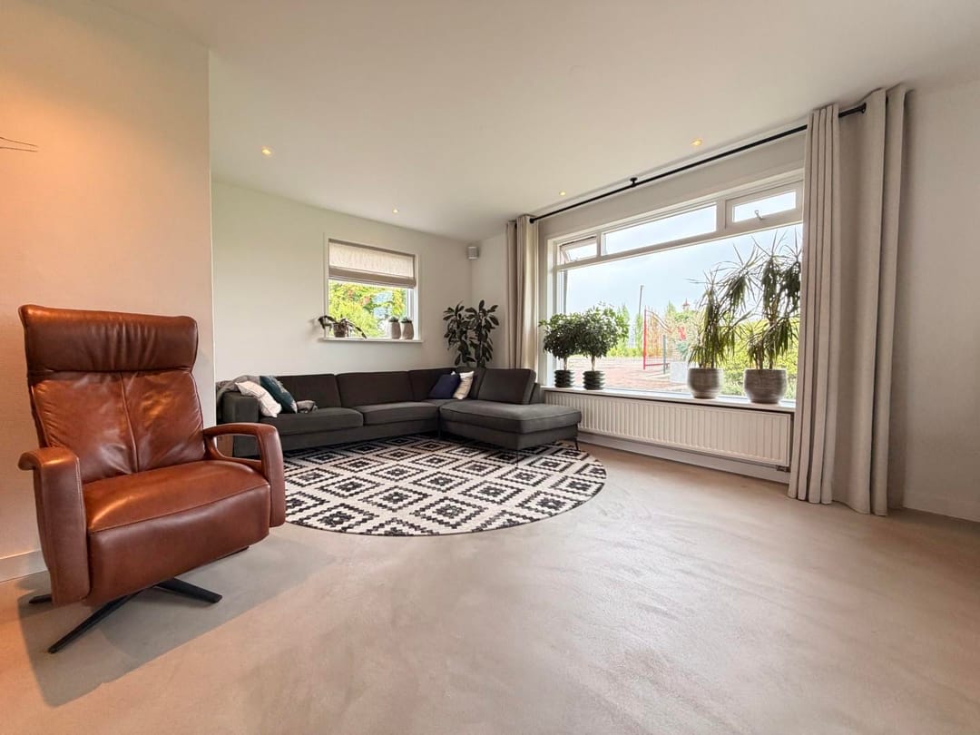 House Image 2
