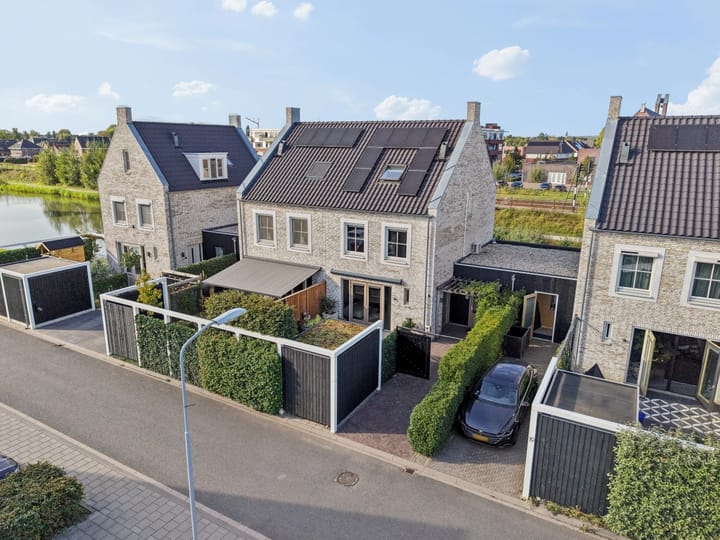 J van Damstraat 17 main image