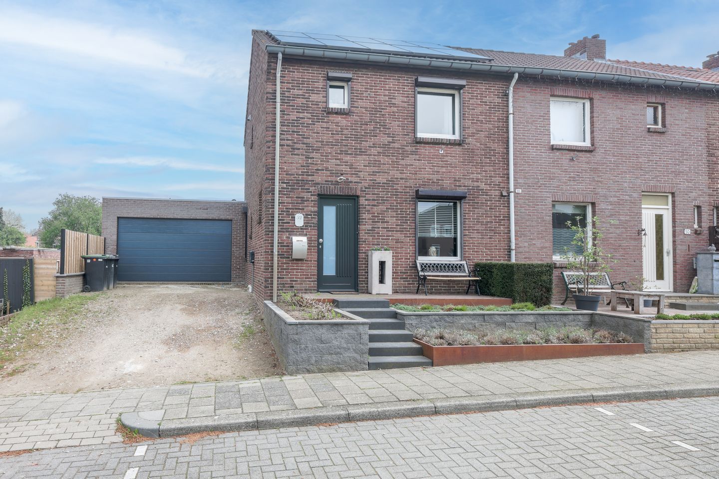 Pastoor van der Heijdenlaan 52 in Kerkrade