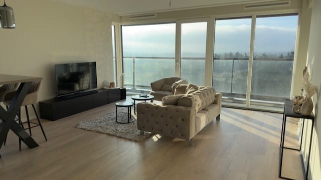 House Image 4