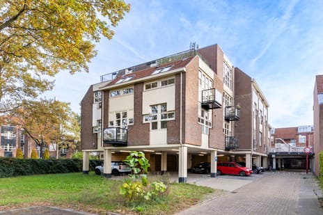 Graaf Karellaan 25