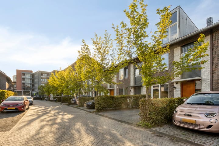 J.W. Pienemanstraat 37 main image