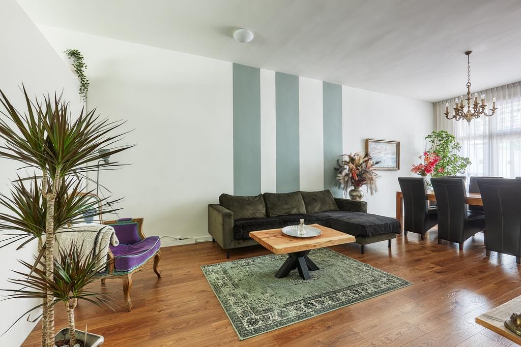 House Image 3