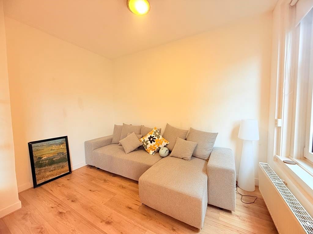 House Image 5