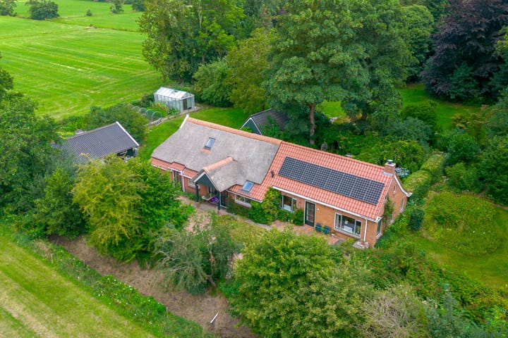 Middenweg 1 main image