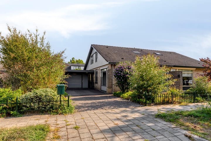 P van Vollenhovenlaan 11 main image
