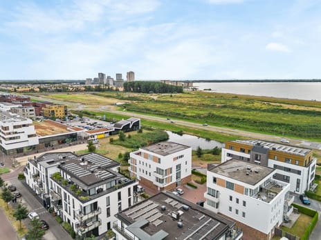 John Rossweg 33 secondary image