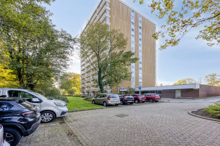 Burgemeester D. Kooimanweg 121 main image