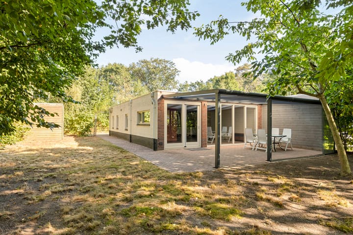 Grove Den 11 main image