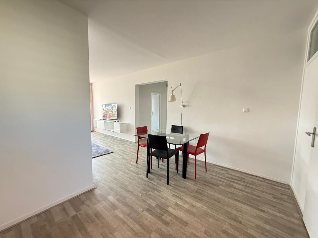 House Image 5