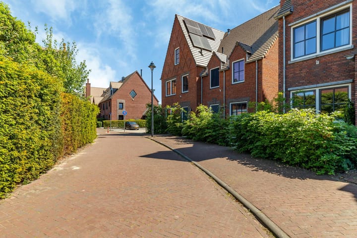 Maria Tudorhof 8 main image