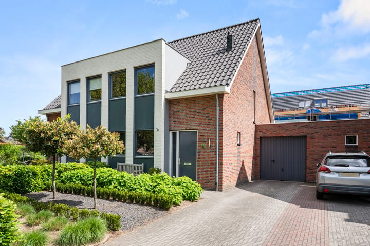 Commandeursweg 8-G main image