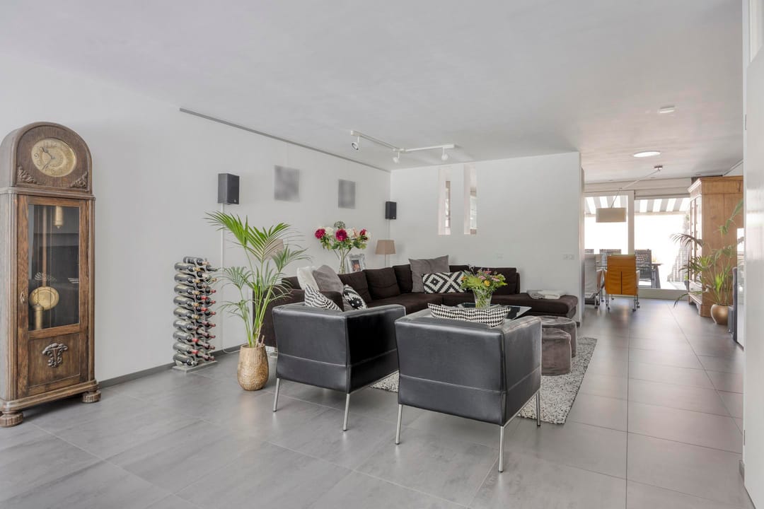 House Image 3