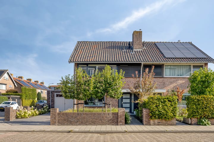Burgemeester van Roosmalenstraat 33 main image