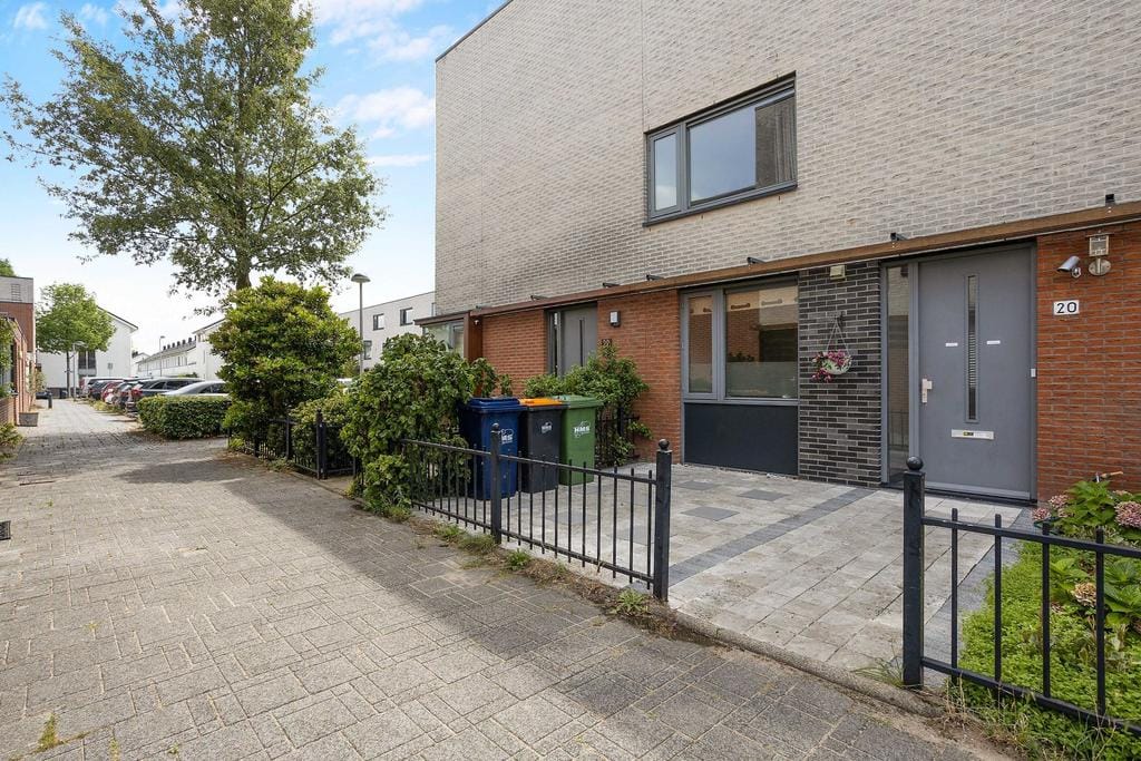 House Image 2