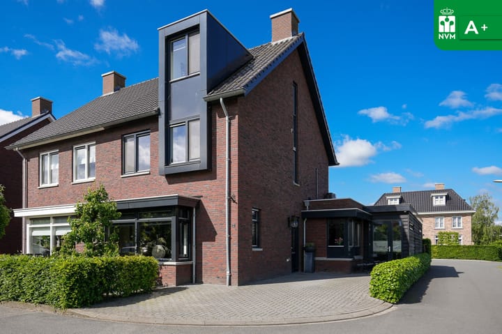 Meester J van Dolderenstraat 2 main image
