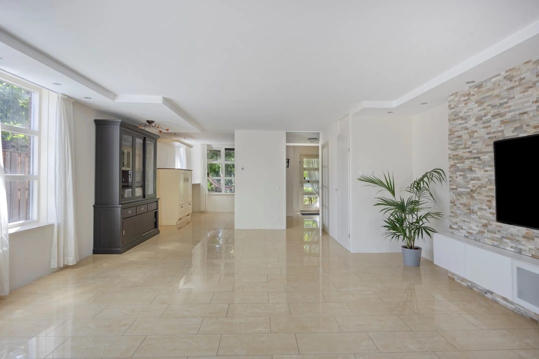 House Image 3