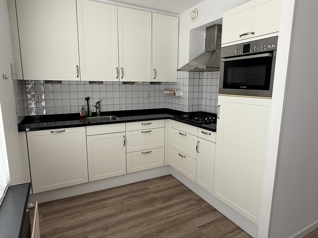 House Image 4