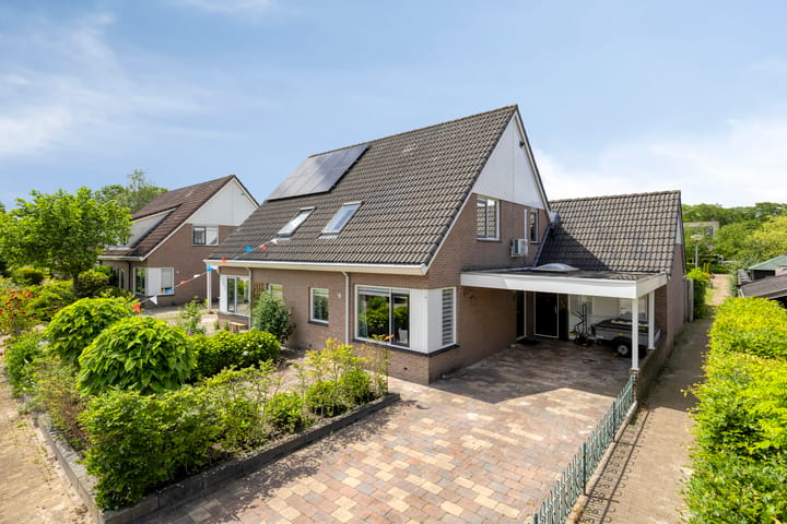 Delmer 18 main image