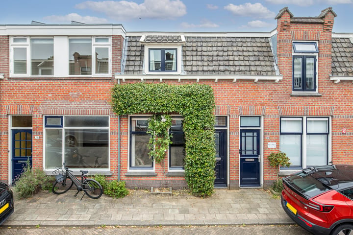 Van der Helststraat 30 main image